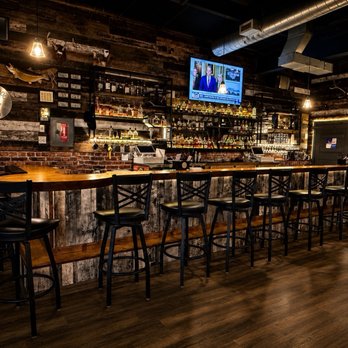 Yerlo Karaoke & Bar Lounge - Bars Near Me - Howard, Wisconsin Yerlo Karaoke & Bar Lounge - Bars Near Me - Howard, Wisconsin