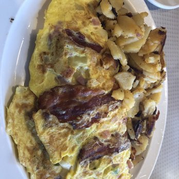 Latham '76 Diner - Combo omelet. - Diners Near Me - Latham, New York Latham '76 Diner - Combo omelet. - Diners Near Me - Latham, New York