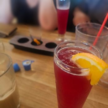 Broken Yolk Cafe - Mimosa - Breakfast & Brunch Near Me - Costa Mesa, California Broken Yolk Cafe - Mimosa - Breakfast & Brunch Near Me - Costa Mesa, California