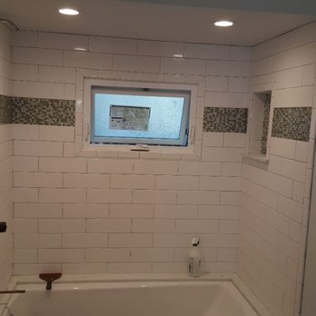 Design Builders - tub / shower with tile surround - General Contractors Near Me - Honolulu, Hawaii Design Builders - tub / shower with tile surround - General Contractors Near Me - Honolulu, Hawaii