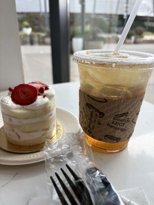 Estelle Bakery & Pâtisserie by null