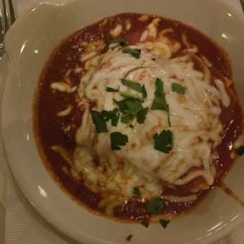 Maggiano's Little Italy - Lasagna - Italian Near Me - Boston, Massachusetts Maggiano's Little Italy - Lasagna - Italian Near Me - Boston, Massachusetts