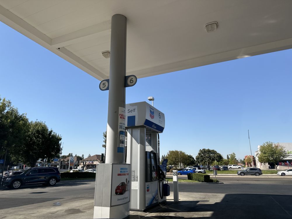 CHEVRON GAS STATION Updated September 2024 20 Photos & 12 Reviews