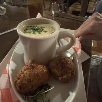 The Nauti Lobstah - Seafood Near Me - Apopka, Florida