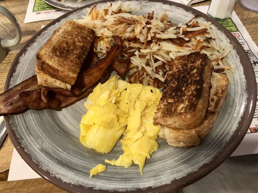 VanPamel's Hometown Diner Logo