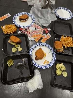 Dave's Hot Chicken by null