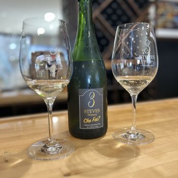 3 Steves Winery - Sparkling Che Fai? - Wineries Near Me - Livermore, California 3 Steves Winery - Sparkling Che Fai? - Wineries Near Me - Livermore, California