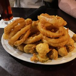 Candlelight Inn - Sampler platter