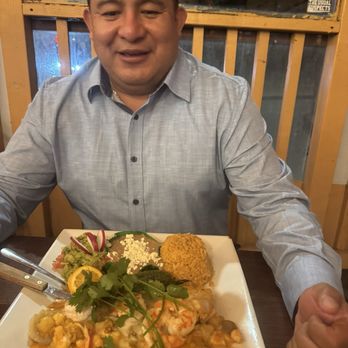 La Sinaloense Restaurant - Filete relleno de mix de mariscos. - Mexican Near Me - Spring Valley, California La Sinaloense Restaurant - Filete relleno de mix de mariscos. - Mexican Near Me - Spring Valley, California