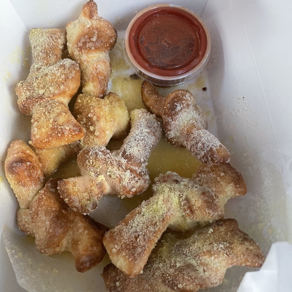 Benvenuti's Pizza Factory - a box of doughnuts - Food Trucks Near Me - Pittsburgh, Pennsylvania Benvenuti's Pizza Factory - a box of doughnuts - Food Trucks Near Me - Pittsburgh, Pennsylvania