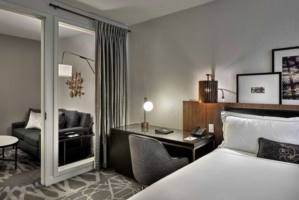 LondonHouse Chicago, Curio Collection by Hilton by null
