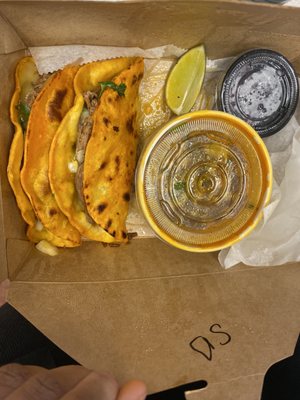 Tacobee's by null