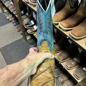 Cavender's Boot City - Men's Clothing Near Me - Dallas, Texas Cavender's Boot City - Men's Clothing Near Me - Dallas, Texas
