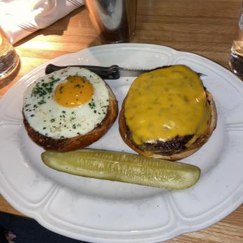 Au Cheval - Single Cheeseburger - Bars Near Me - Chicago, Illinois