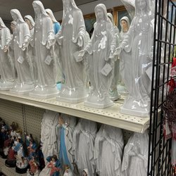 Nha Sach Duc Me - Our Lady of Grace Catholic Gift