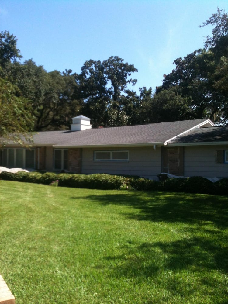 Slide of Shon Boswell Roofing