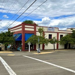 Exterior outside entrance of Main Street Mercantile - View from the street - Aurora, Oregon Exterior outside entrance of Main Street Mercantile - View from the street - Aurora, Oregon