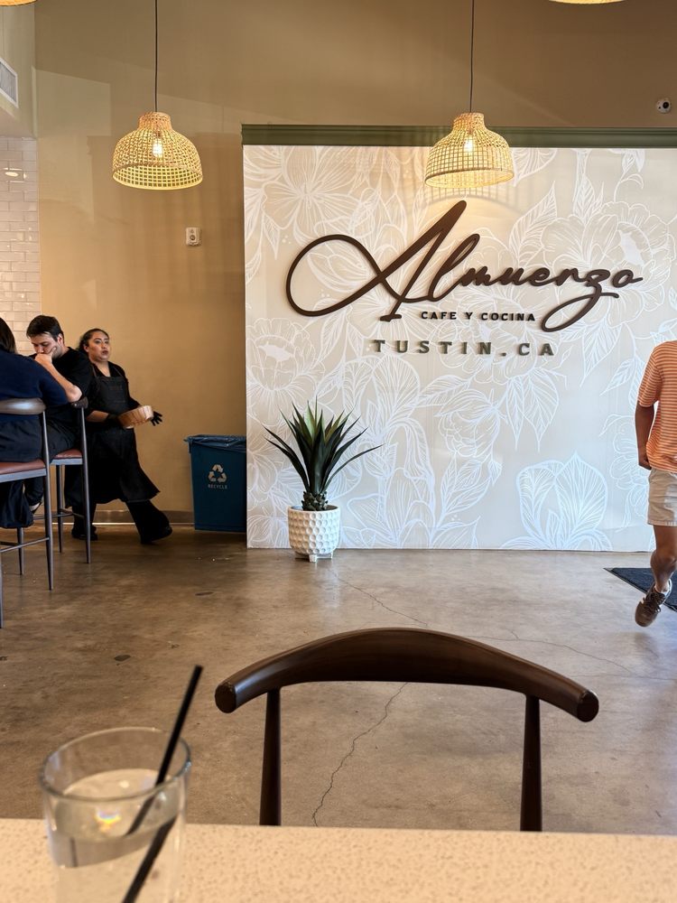 Almuerzo Café