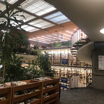 DOWNTOWN RENO LIBRARY - Updated June 2025 - 84 Photos & 35 Reviews ...