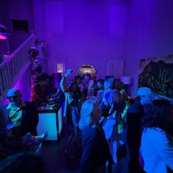iDj Entertainment Services - DJs Near Me
