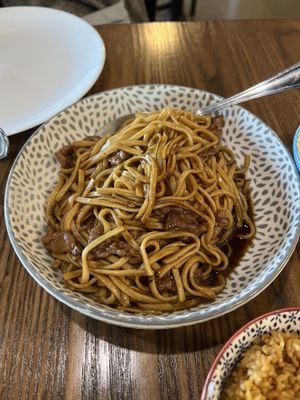 Gigi's Chinese Cuisine by null
