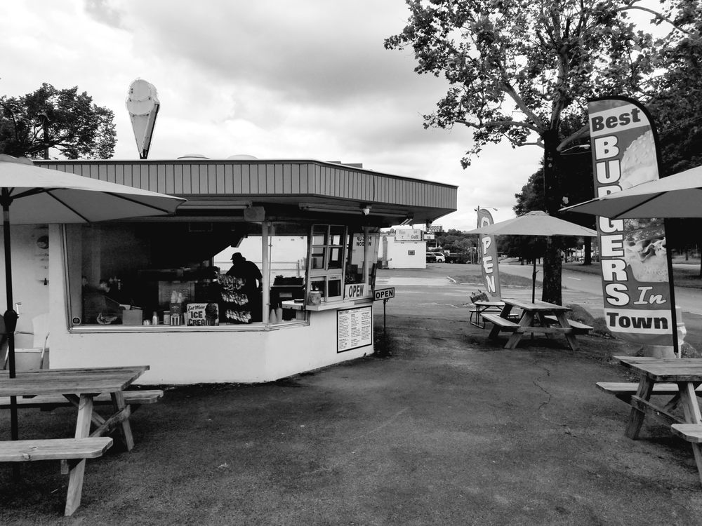 FROSTY TREAT Updated October 2024 13 Reviews 1020 E Grand Ave