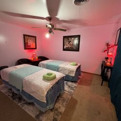 Wonderful Massage - Couples massage room