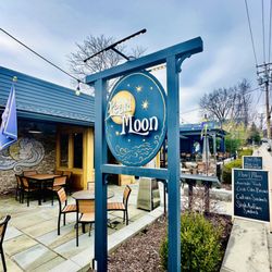 Pearl Moon - Our Woodstock street sign!