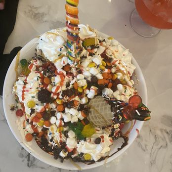 Sugar Factory - Half King Kong - Desserts Near Me - Jacksonville, Florida