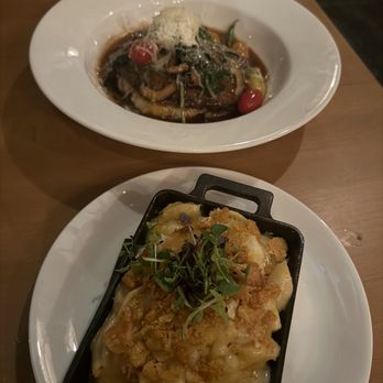 Royal River Grill House - Top is Chicken Marsala and bottom is Mac N Cheese - Steakhouses Near Me - Yarmouth, Maine