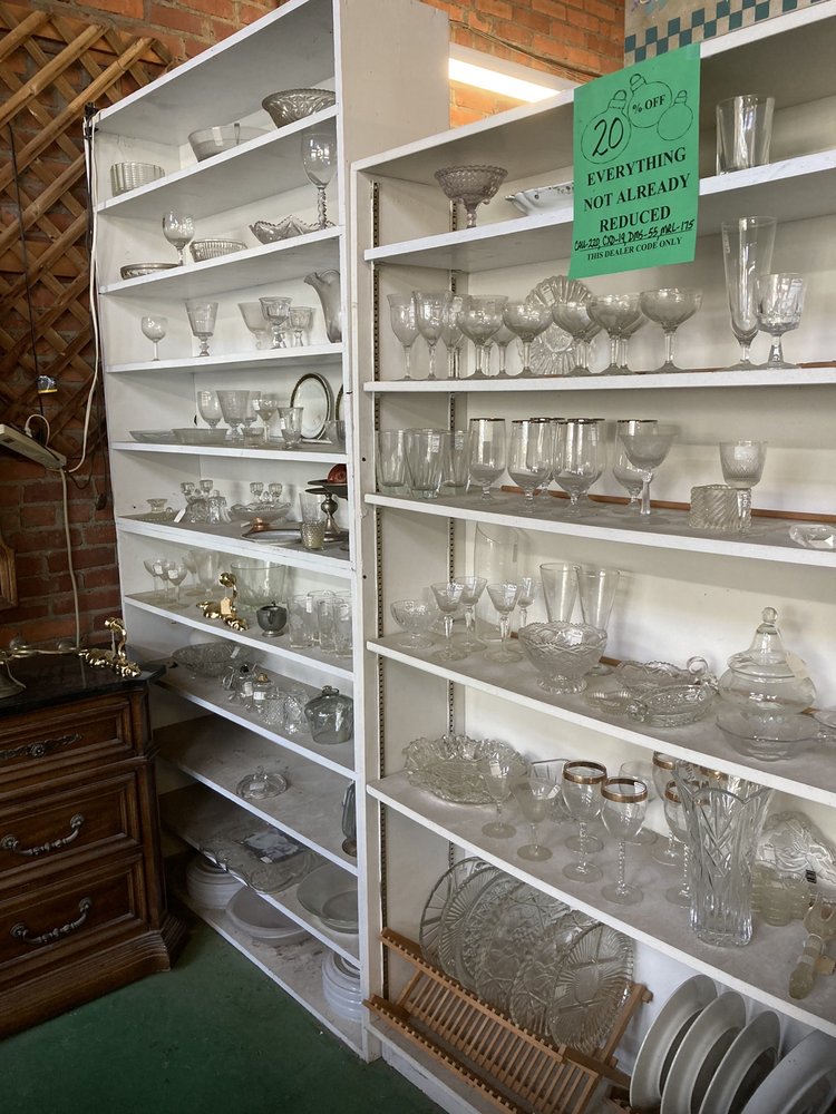 OLD MILL ANTIQUE MALL Updated October 2024 36 Photos & 29 Reviews