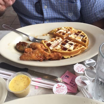 Harry's Restaurant - Valentine's Day breakfast - Breakfast & Brunch Near Me - Houston, Texas Harry's Restaurant - Valentine's Day breakfast - Breakfast & Brunch Near Me - Houston, Texas
