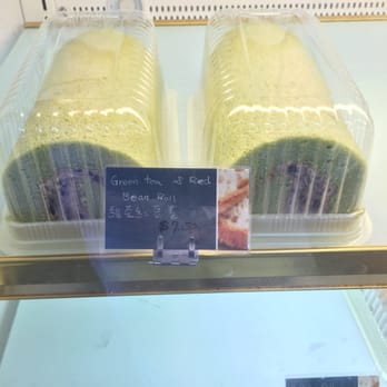 Sun Pearl Bakery - Uhhhhh. The green tea red bean sponge cake. - Taiwanese Near Me - Orlando, Florida Sun Pearl Bakery - Uhhhhh. The green tea red bean sponge cake. - Taiwanese Near Me - Orlando, Florida