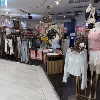 くぅページ SHIBUYA109 - Updated October 2025 - 101 Photos & 46 Reviews