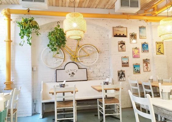 Venice Mtl Vieux-Montreal by null