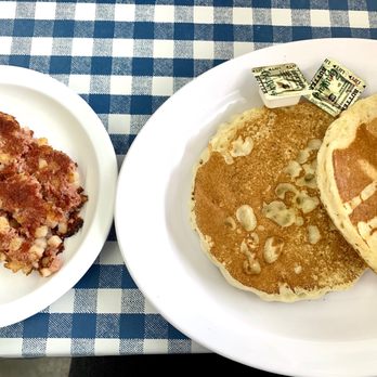 Nick's Diner - 2 Pancakes Corned Beef Hash - Diners Near Me - Wheaton, Maryland