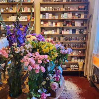 The Meadow - Chocolate and flowers - Chocolatiers & Shops Near Me - Portland, Oregon The Meadow - Chocolate and flowers - Chocolatiers & Shops Near Me - Portland, Oregon
