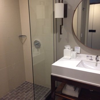 Kimpton Palomar Hotel Phoenix Cityscape - Modern bath - Hotels Near Me - Phoenix, Arizona