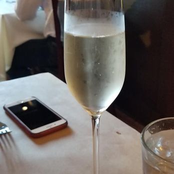 Stella - Prosecco - Italian Near Me - Burlingame, California Stella - Prosecco - Italian Near Me - Burlingame, California