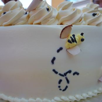 Queen's Bakery - Bakeries Near Me - Los Angeles, California
