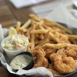 Mavi Waterfront Bar & Grill - Tatar sauce with shrimp...What the heck!?!