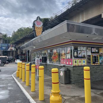 Page's - Ice Cream & Frozen Yogurt Near Me - Pittsburgh, Pennsylvania