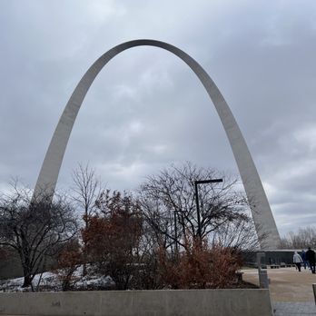 Gateway Arch - Landmarks & Historical Buildings Near Me - St. Louis, Missouri