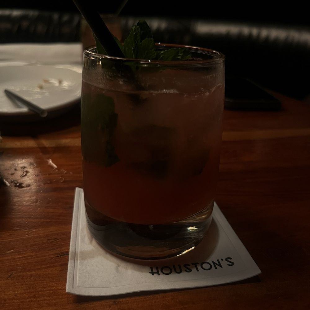 Houston's Restaurant - Jackrabbit cocktail - New American Near Me - North Miami Beach, Florida