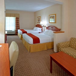 Holiday Inn Express & Suites Mount Arlington-Rockaway Area - Two Queen bed Suite with Sleeper Sofa and a Work Desk