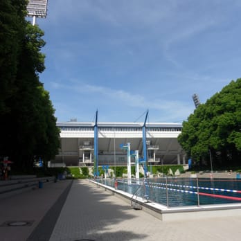 Stadionbad - Swimming Pools Near Me - Nuremberg, BY