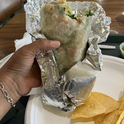 Tacos Por Favor - Spinach burrito