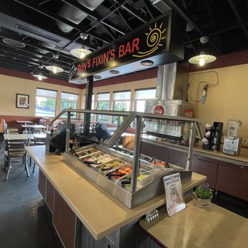 Roy Rogers - Roy's Fixin' Bar - Fast Food Near Me - Front Royal, Virginia