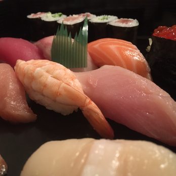 Izumi - Sushi platter large - Sushi Bars Near Me - Kirkland, Washington Izumi - Sushi platter large - Sushi Bars Near Me - Kirkland, Washington