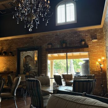 Pottery World Cafe - Italian Near Me - Rocklin, California